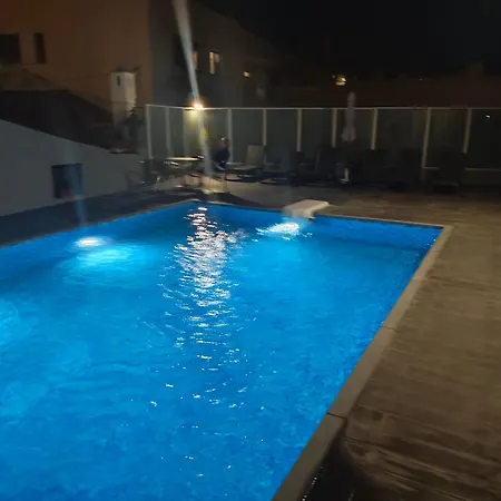 Residencial Melba 2* פונשל