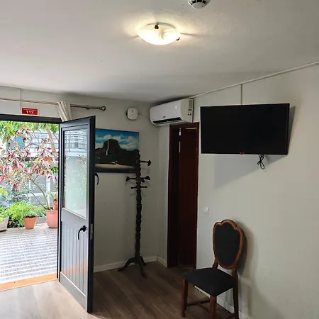 Residencial Melba בית הארחה פונשל