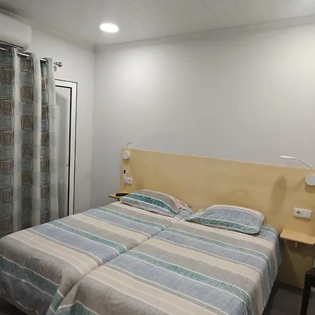 בית הארחה Residencial Melba פונשל