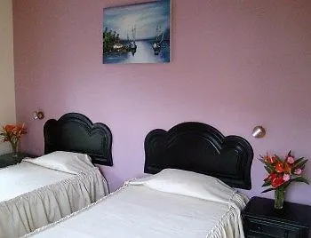 Residencial Melba 2*